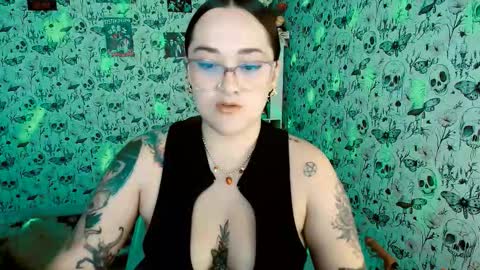 Yiz online show from March 29, 9:00 am