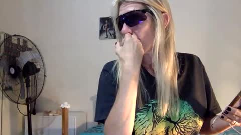 italiankingstripper online show from February 26, 10:57 pm