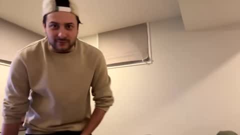 italianladd online show from February 2, 12:30 am