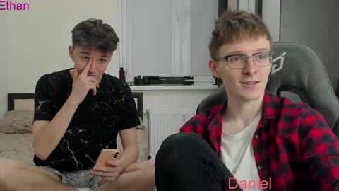 Ethan online show from October 3, 5:21 pm