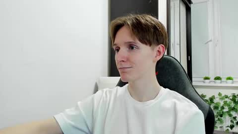 Ethan online show from March 13, 6:00 pm