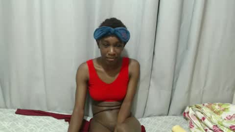 Laynne online show from October 29, 3:58 pm