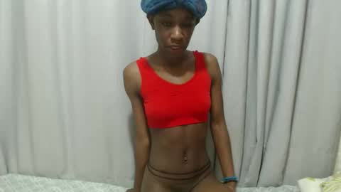 Laynne online show from November 2, 4:34 am