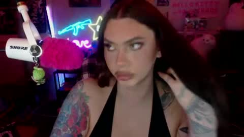 Snapshot of itsnickibabyy chatting on October 24, 4:24 am Nicki Foxx online show from October 24, 4:24 am