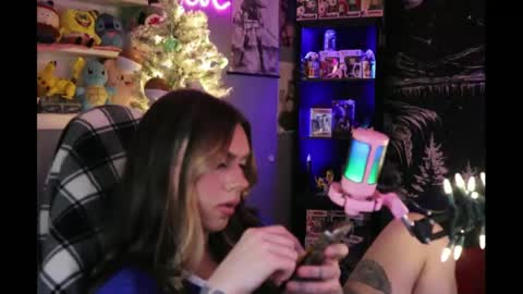 Snapshot of itsnickibabyy chatting on December 8, 12:24 am Nicki Foxx online show from December 8, 12:24 am