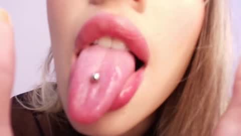 Itspia  online show from February 27, 8:01 pm