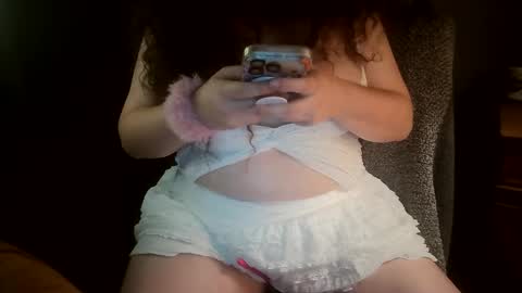 itsthicccarli online show from May 15, 5:27 am