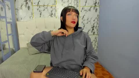 Itsuki N online show from November 10, 1:47 pm