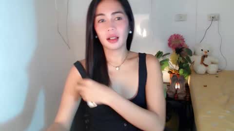 itsurgil_kloeh online show from June 8, 7:53 am