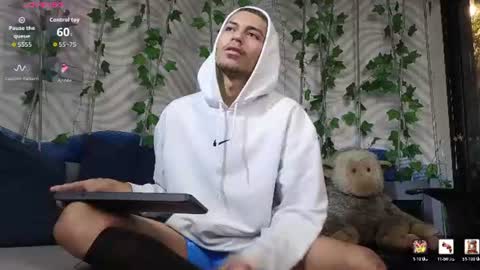 itszairen online show from June 11, 3:59 am