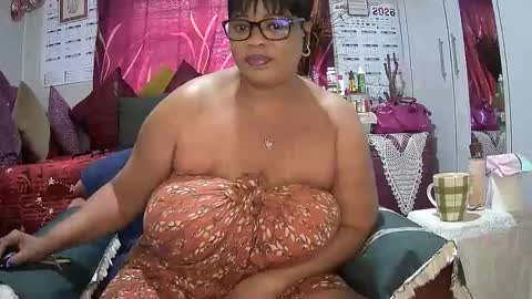 itumeleng74 online show from February 15, 6:15 am