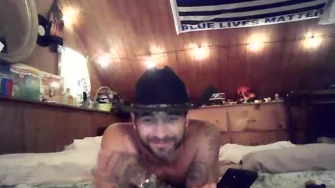 Itzmeebabyy online show from April 22, 11:50 am