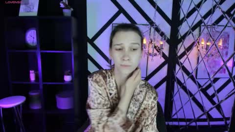 Iva online show from October 27, 1:44 pm
