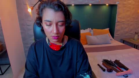 ivannacollen online show from January 21, 12:50 pm