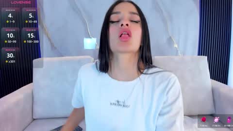 Snapshot of ivannafoxx_ chatting on October 8, 3:18 pm ivanna online show from October 8, 3:18 pm