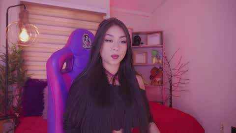 iveet  online show from November 12, 1:46 pm