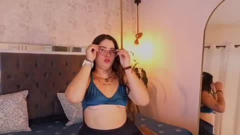 ivonne_18 online show from June 2, 2:08 pm