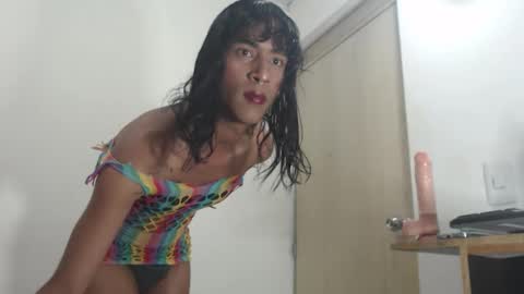 ivonneth online show from February 4, 6:50 am