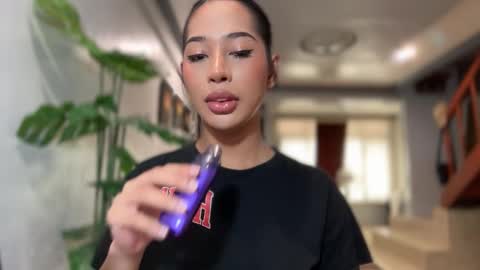 kirstenelsie online show from March 17, 7:02 am