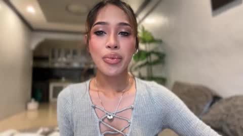 kirstenelsie online show from February 2, 1:03 am