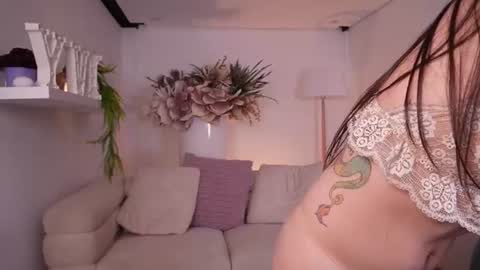 Ivy  online show from June 13, 5:07 am