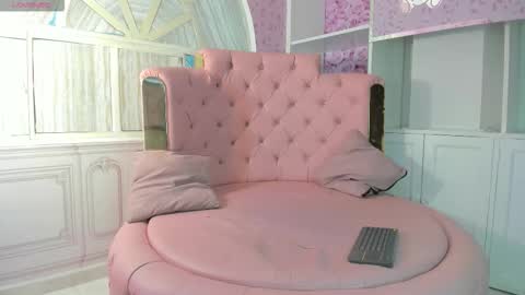 Ivy Rae online show from October 27, 8:31 pm