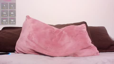 Snapshot of ivy_s chatting on December 18, 4:17 pm Ivy online show from December 18, 4:17 pm