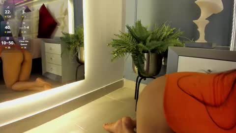 ivyellis online show from November 11, 12:40 pm