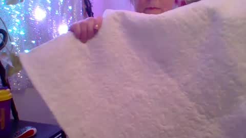 ivyjane3522 online show from July 14, 1:31 am