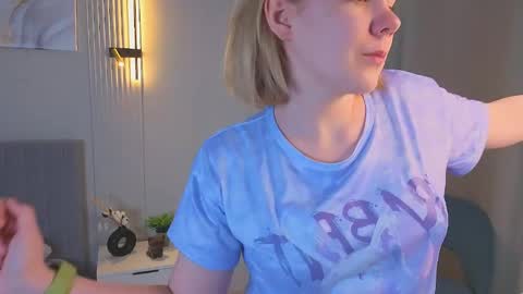 Ivy online show from May 22, 6:53 am
