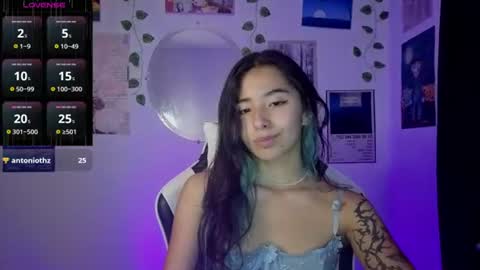 Ivy  online show from June 18, 1:33 am