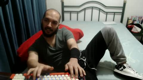 iwanturarse online show from June 29, 5:04 am