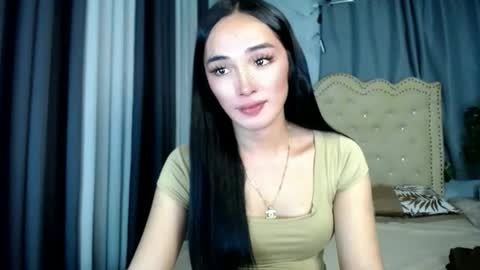 iwillcum4u_ online show from June 3, 2:33 pm