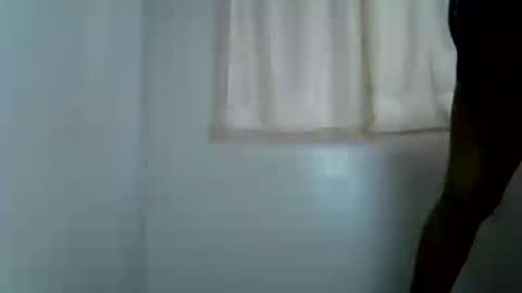 iynika online show from July 29, 7:41 am