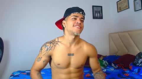 izaack online show from February 1, 11:07 am