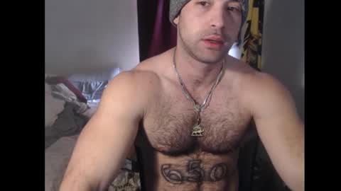 Snapshot of izak144 chatting on February 16, 5:37 pm izak144 online show from February 16, 5:37 pm