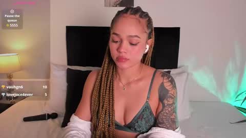 Snapshot of izzy_vega chatting on March 6, 1:58 am Izzy vega  online show from March 6, 1:58 am