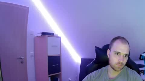 here4y online show from January 27, 7:13 pm