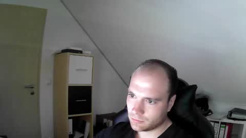 here4y online show from September 19, 8:07 am