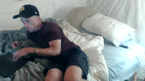 First timer  online show from July 4, 10:08 am