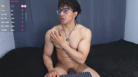 Jacke online show from April 16, 2:11 am