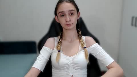 Snapshot of jackie__morgan chatting on January 31, 12:06 am jackie__morgan online show from January 31, 12:06 am