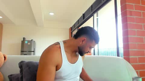 Jackson Wayne online show from April 13, 1:04 pm