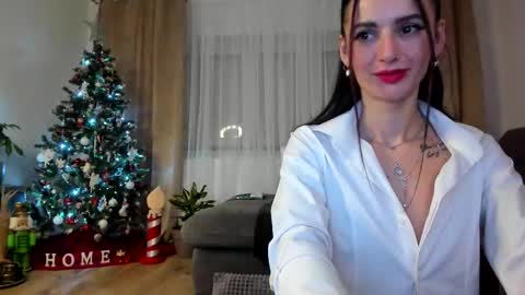 Jacqueline online show from December 5, 5:06 am