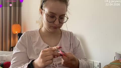 jacywinslat online show from April 22, 5:47 am