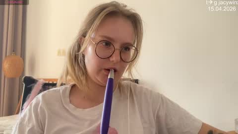 jacywinslat online show from April 15, 9:12 am