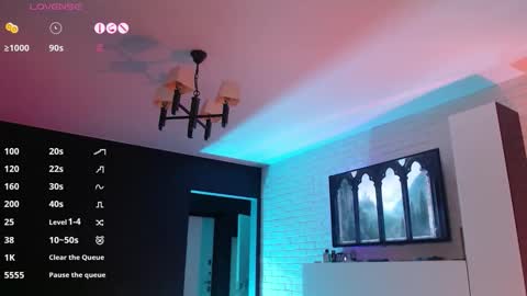 Jade online show from December 4, 2:27 pm