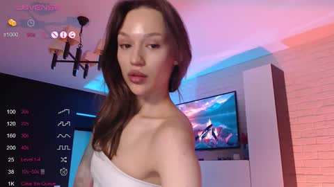 Jade online show from February 22, 6:21 pm