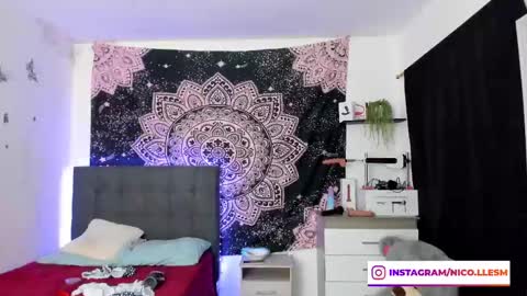 Snapshot of jade__weed chatting on February 27, 1:19 am   online show from February 27, 1:19 am