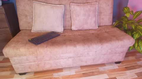  Jade Brunete  online show from April 22, 8:16 pm